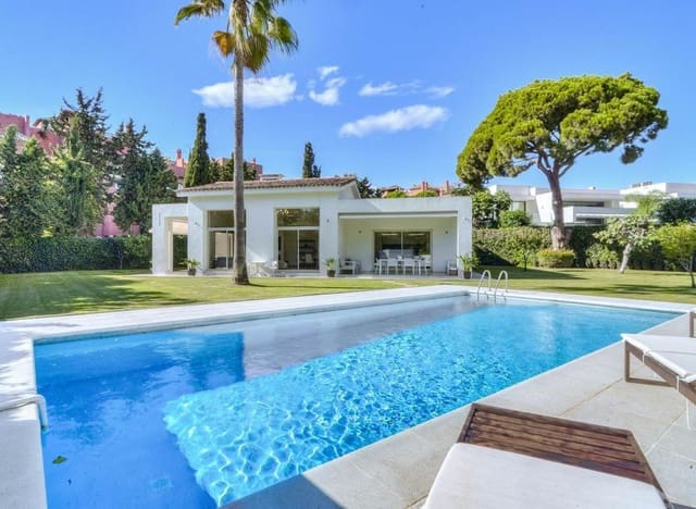 3 sypialnia Willa na sprzedaż w Guadalmina Baja, Marbella z basenem garażem - 2 400 000 € (Ref: 9361773)