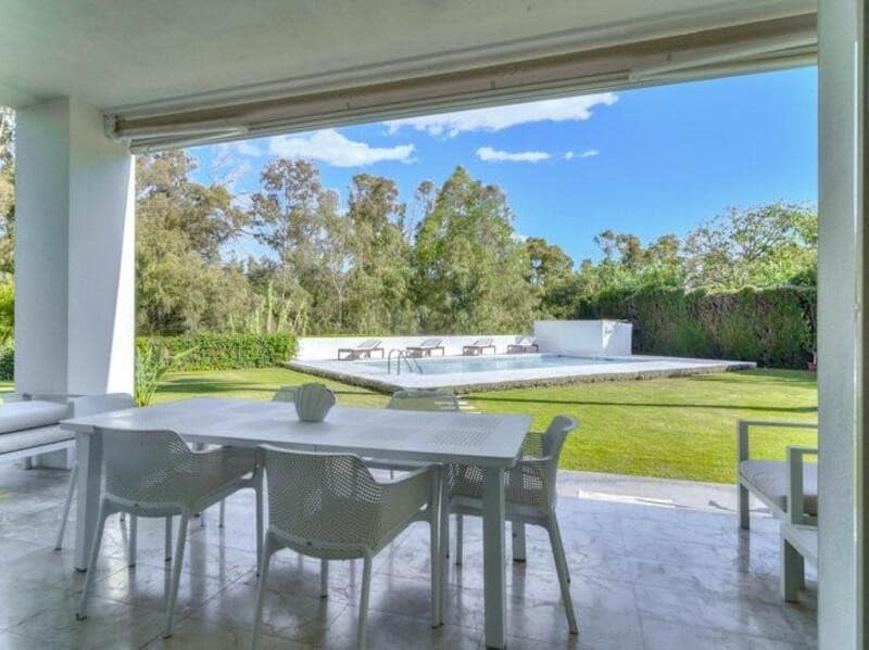 3 soverom Villa til leie i Guadalmina med svømmebasseng garasje - € 7 800 (Ref: 9361774)