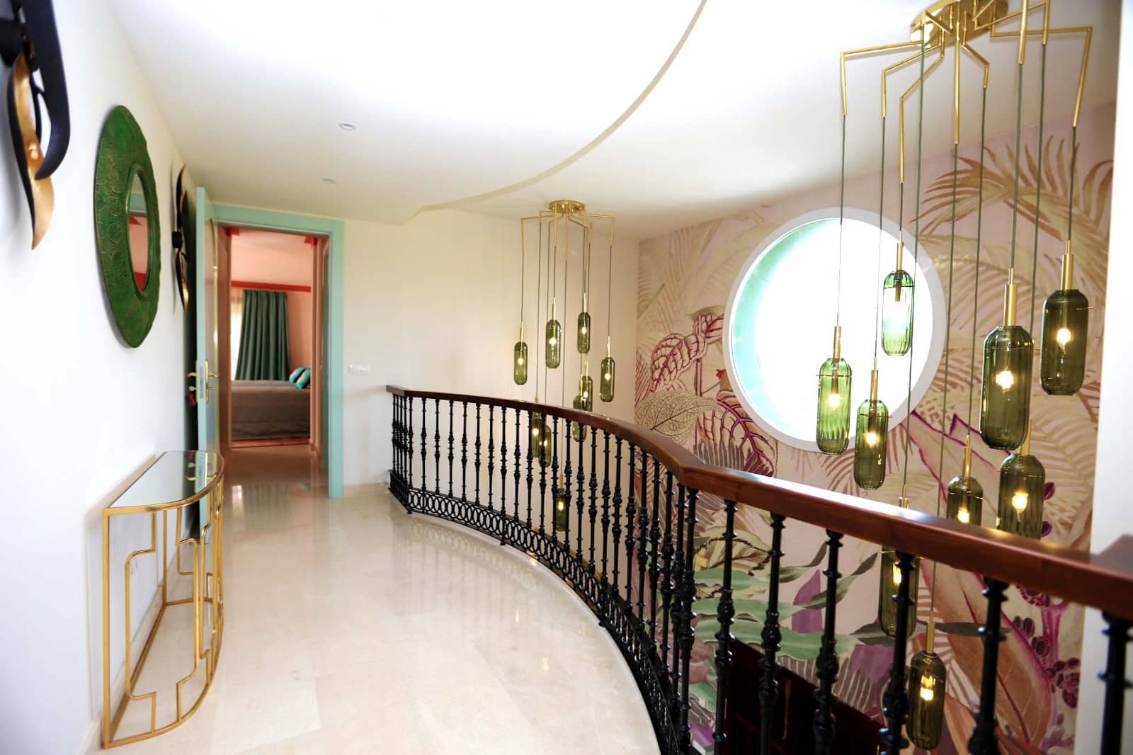 5 sovrum Villa för semesterbostäder i New Golden Mile med pool garage - 7 000 € (Ref: 9361776)