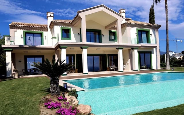 Chalet de 5 habitaciones en La Concha - Resina Golf, Estepona en alquiler vacacional con piscina garaje - 7.000 € (Ref: 9361776)