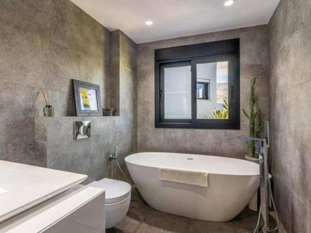 3 sovrum Lägenhet att hyra i Golden Mile med pool garage - 5 000 € (Ref: 9361777)