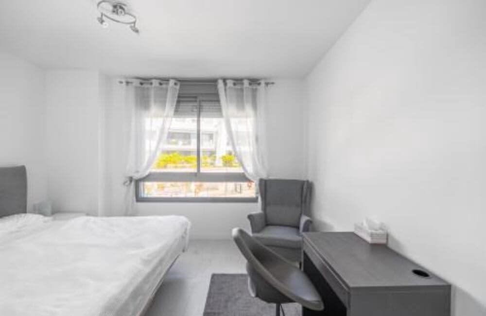 4 camera da letto Appartamento da affittare in Estepona con piscina garage - 3.400 € (Rif: 9361778)