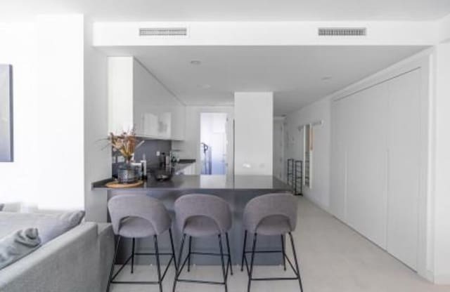 4 bedroom Apartment for rent in La Concha - Resina Golf, Estepona with pool garage - € 3,400 (Ref: 9361778)