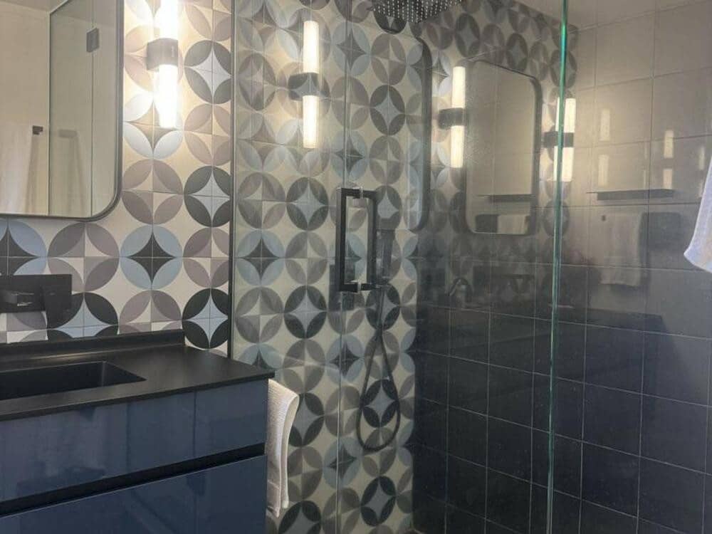 4 sypialnia Willa na sprzedaż w Marbella z basenem garażem - 980 000 € (Ref: 9366026)