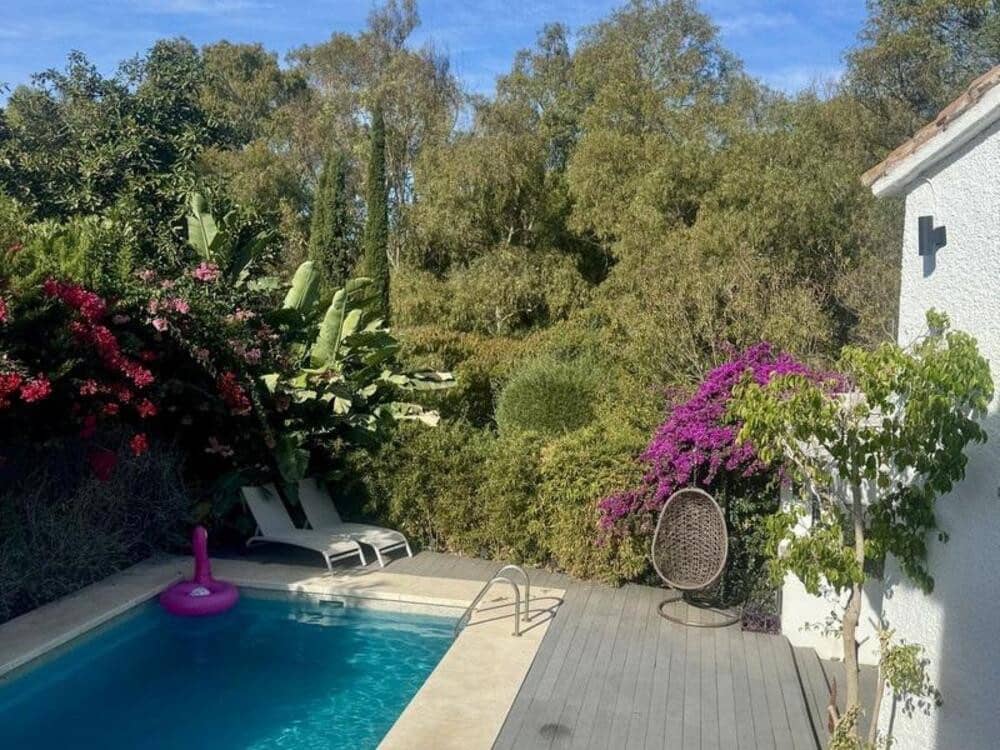 4 sypialnia Willa na sprzedaż w Marbella z basenem garażem - 980 000 € (Ref: 9366026)