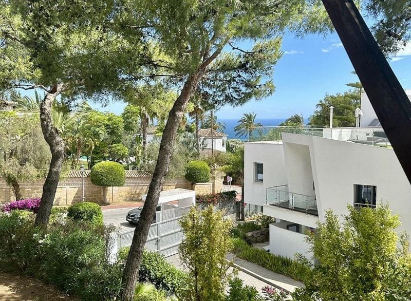 2 chambre Maison de Ville à vendre à Marbella avec piscine garage - 1 630 000 € (Ref: 9366027)