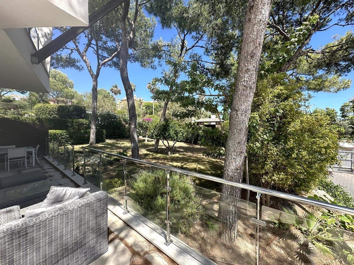 2 chambre Maison de Ville à vendre à Marbella avec piscine garage - 1 630 000 € (Ref: 9366027)
