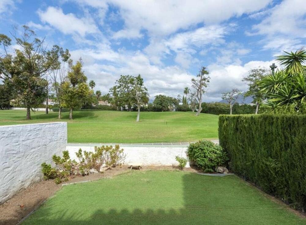 3 sypialnia Dom do wynajęcia w Marbella z basenem garażem - 3 200 € (Ref: 9366029)