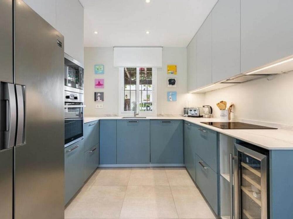 3 sypialnia Dom do wynajęcia w Marbella z basenem garażem - 3 200 € (Ref: 9366029)