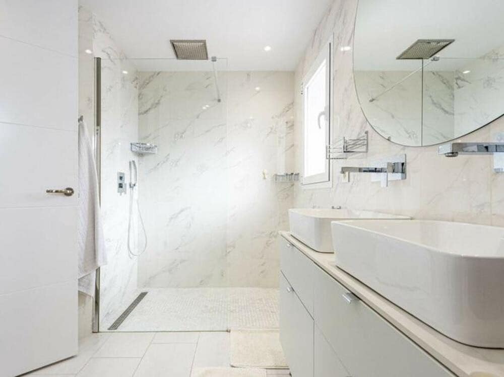 3 sypialnia Dom do wynajęcia w Marbella z basenem garażem - 3 200 € (Ref: 9366029)