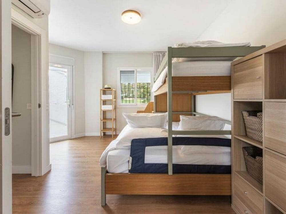 3 sypialnia Dom do wynajęcia w Marbella z basenem garażem - 3 200 € (Ref: 9366029)