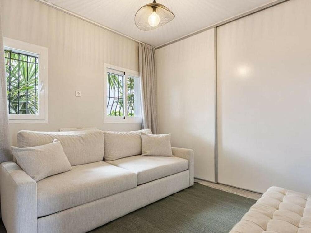 3 sypialnia Dom do wynajęcia w Marbella z basenem garażem - 3 200 € (Ref: 9366029)