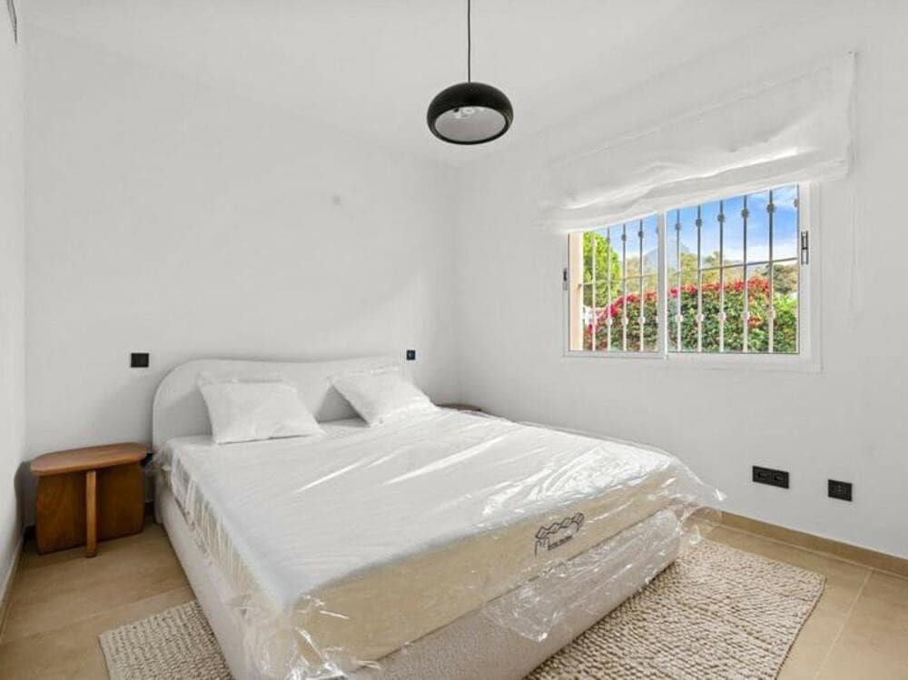 3 quarto Apartamento para venda em Nueva Andalucia com piscina garagem - 725 000 € (Ref: 9374694)