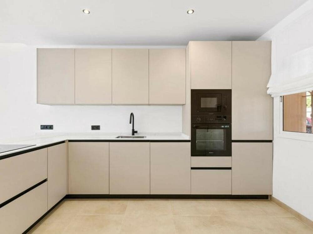 3 quarto Apartamento para venda em Nueva Andalucia com piscina garagem - 725 000 € (Ref: 9374694)