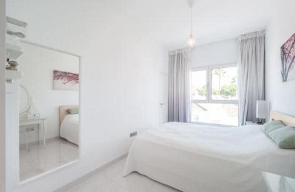 3 sypialnia Penthouse do wynajęcia w Cancelada z basenem garażem - 3 300 € (Ref: 9374695)