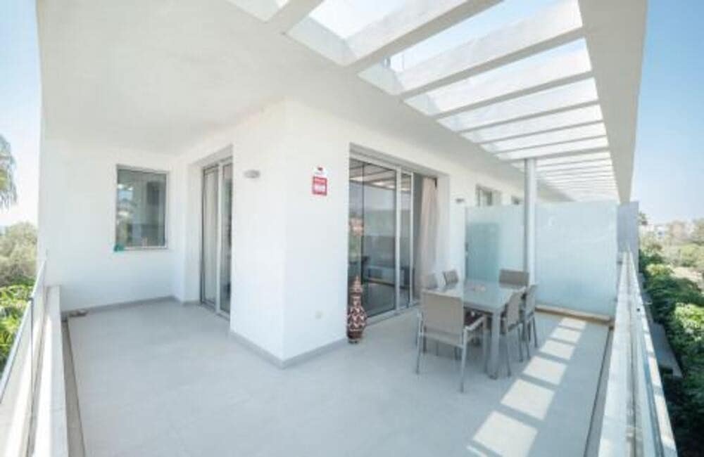 3 sypialnia Penthouse do wynajęcia w Cancelada z basenem garażem - 3 300 € (Ref: 9374695)