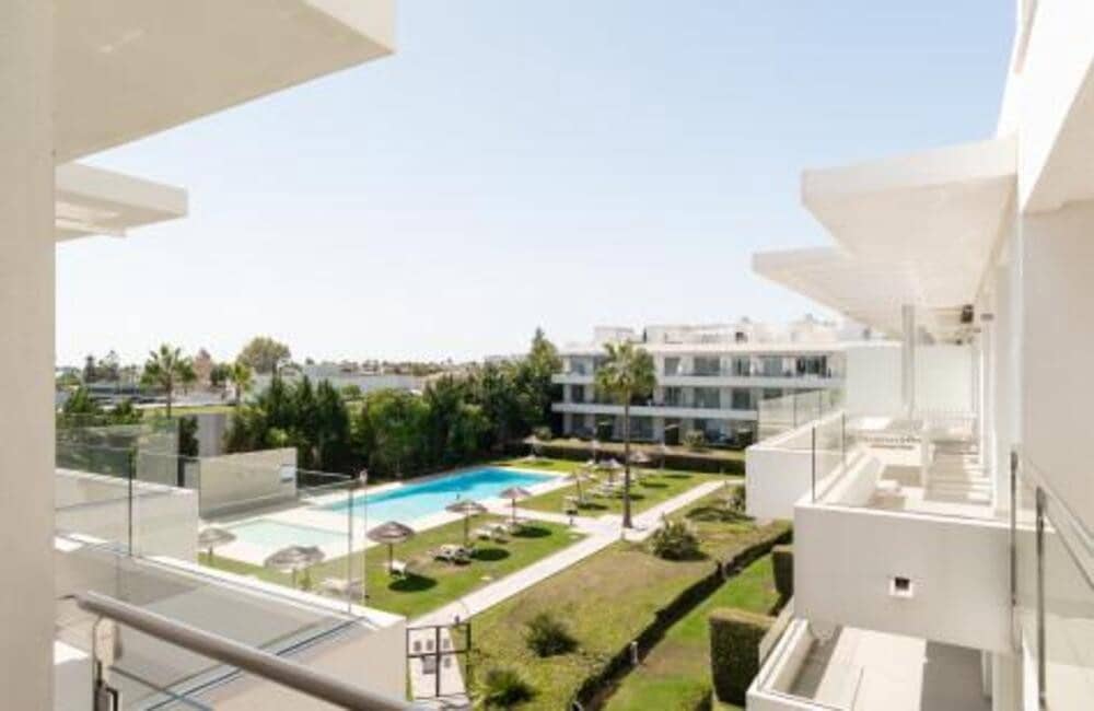 3 sypialnia Penthouse do wynajęcia w Cancelada z basenem garażem - 3 300 € (Ref: 9374695)