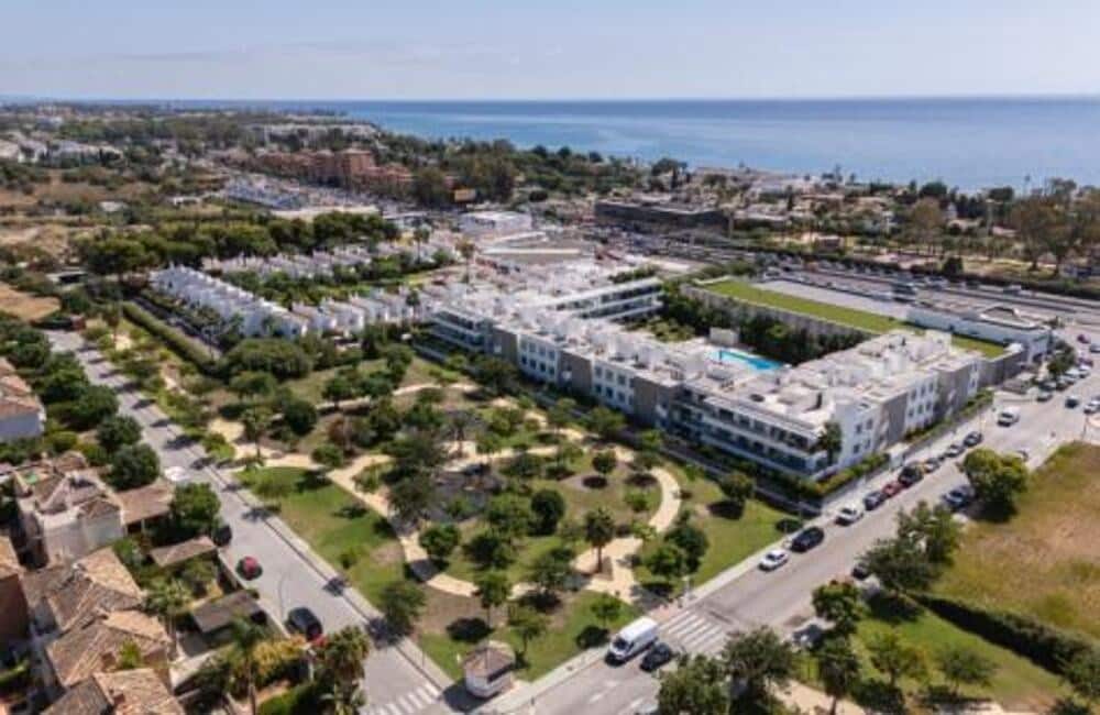 3 sypialnia Penthouse do wynajęcia w Cancelada z basenem garażem - 3 300 € (Ref: 9374695)