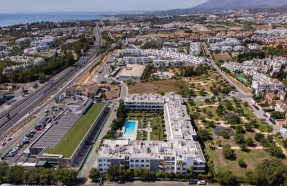 3 sypialnia Penthouse do wynajęcia w Cancelada z basenem garażem - 3 300 € (Ref: 9374695)