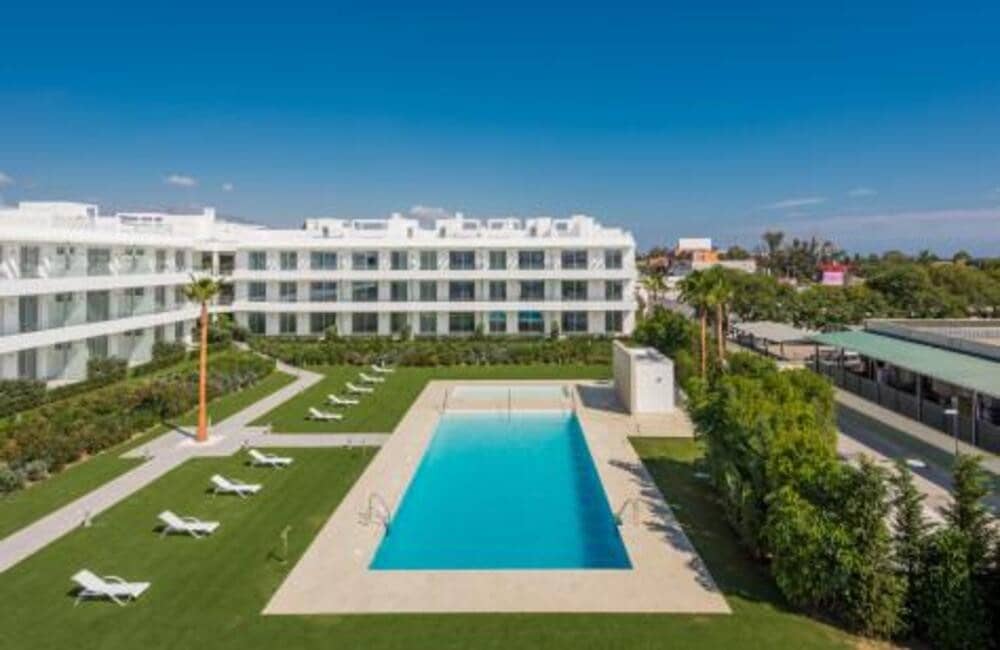 3 sypialnia Penthouse do wynajęcia w Cancelada z basenem garażem - 3 300 € (Ref: 9374695)