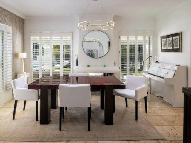 3 quarto Moradia para venda em La Quinta, Benahavís com piscina garagem - 2 250 000 € (Ref: 9374696)