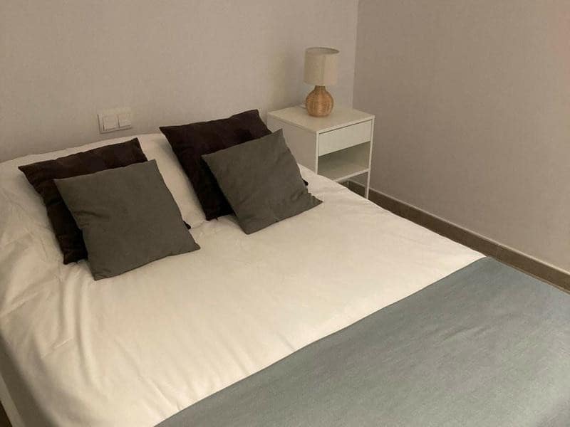 3 soverom Leilighet til leie i New Golden Mile med svømmebasseng garasje - € 3 250 (Ref: 9378556)