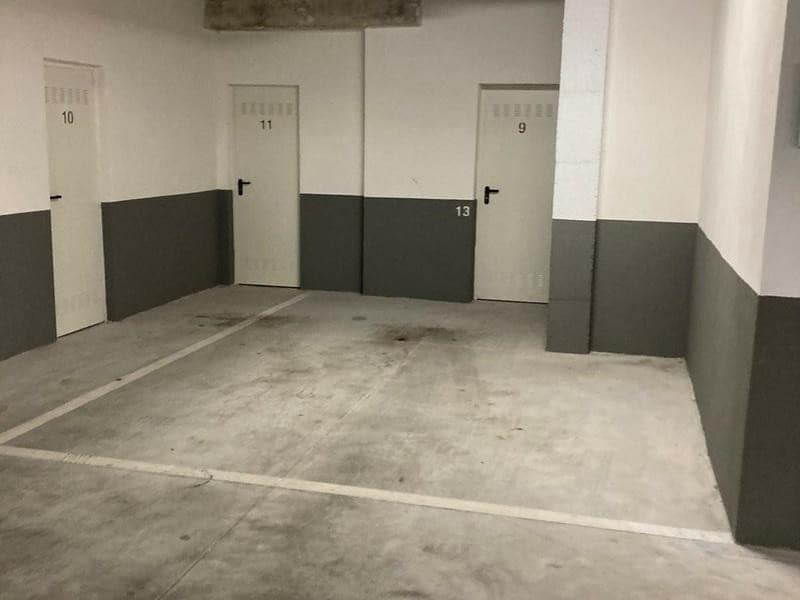 3 soverom Leilighet til leie i New Golden Mile med svømmebasseng garasje - € 3 250 (Ref: 9378556)