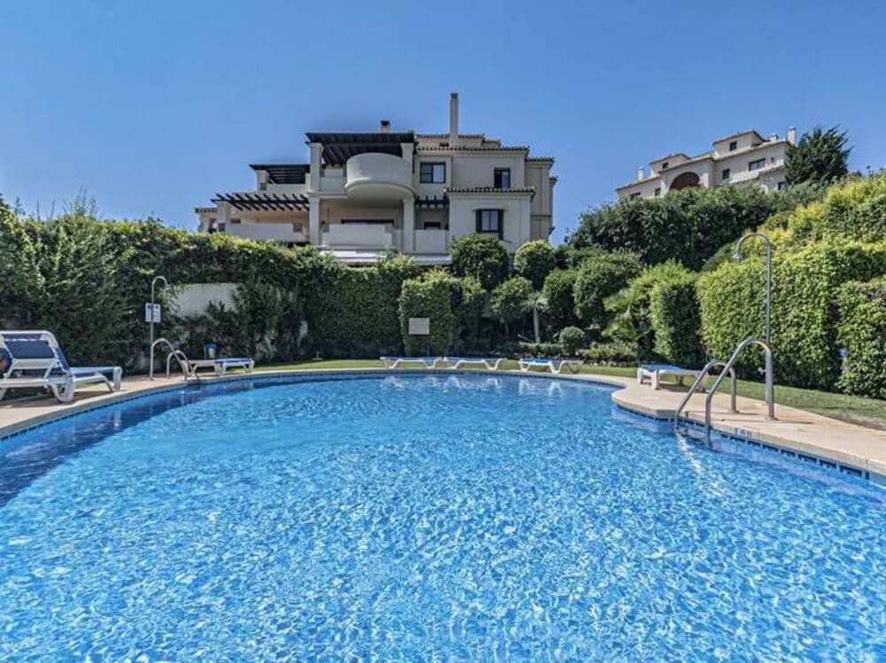 2 slaapkamer Appartement te koop in Benahavis met zwembad garage - € 449.000 (Ref: 9378557)