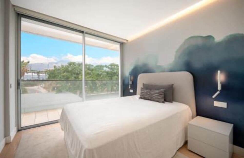 4 soveværelse Lejlighed til salg i Estepona med swimmingpool garage - € 1.490.000 (Ref: 9378558)