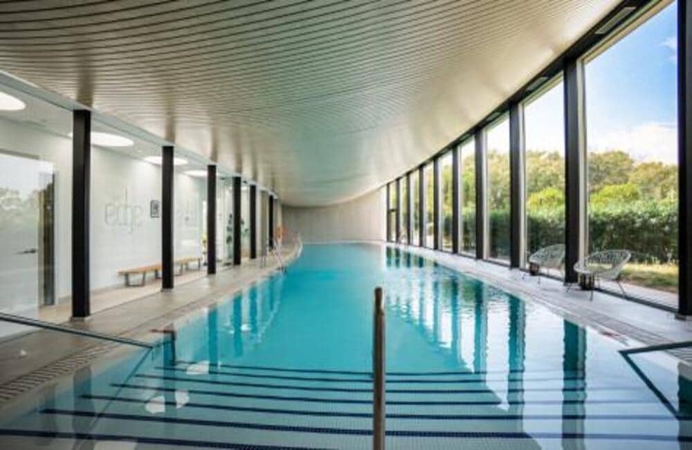 4 soveværelse Lejlighed til salg i Estepona med swimmingpool garage - € 1.490.000 (Ref: 9378558)