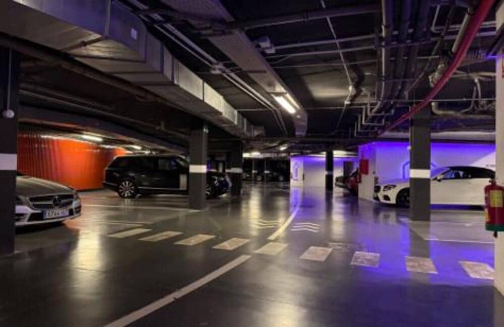 4 soveværelse Lejlighed til salg i Estepona med swimmingpool garage - € 1.490.000 (Ref: 9378558)