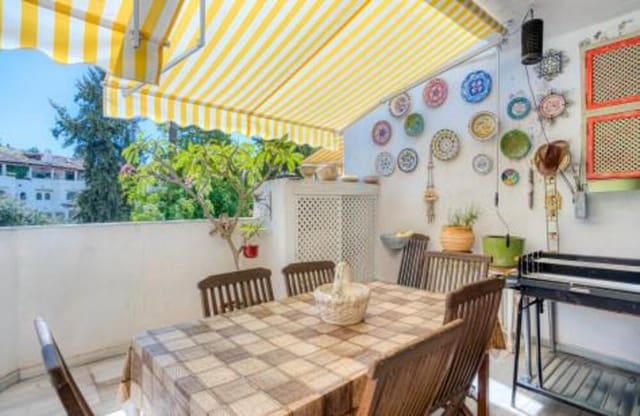 3 quarto Apartamento para venda em Real de Zaragoza, Marbella com piscina garagem - 585 000 € (Ref: 9382263)