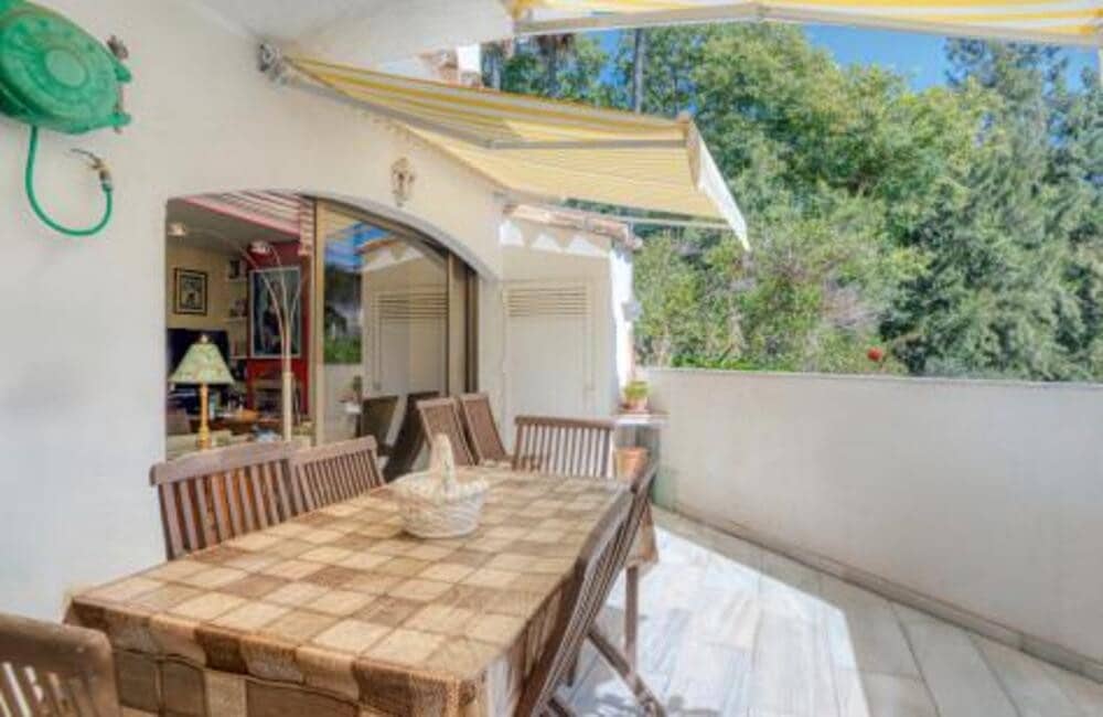 3 Zimmer Apartment zu verkaufen in Marbella mit Pool Garage - 585.000 € (Ref: 9382263)