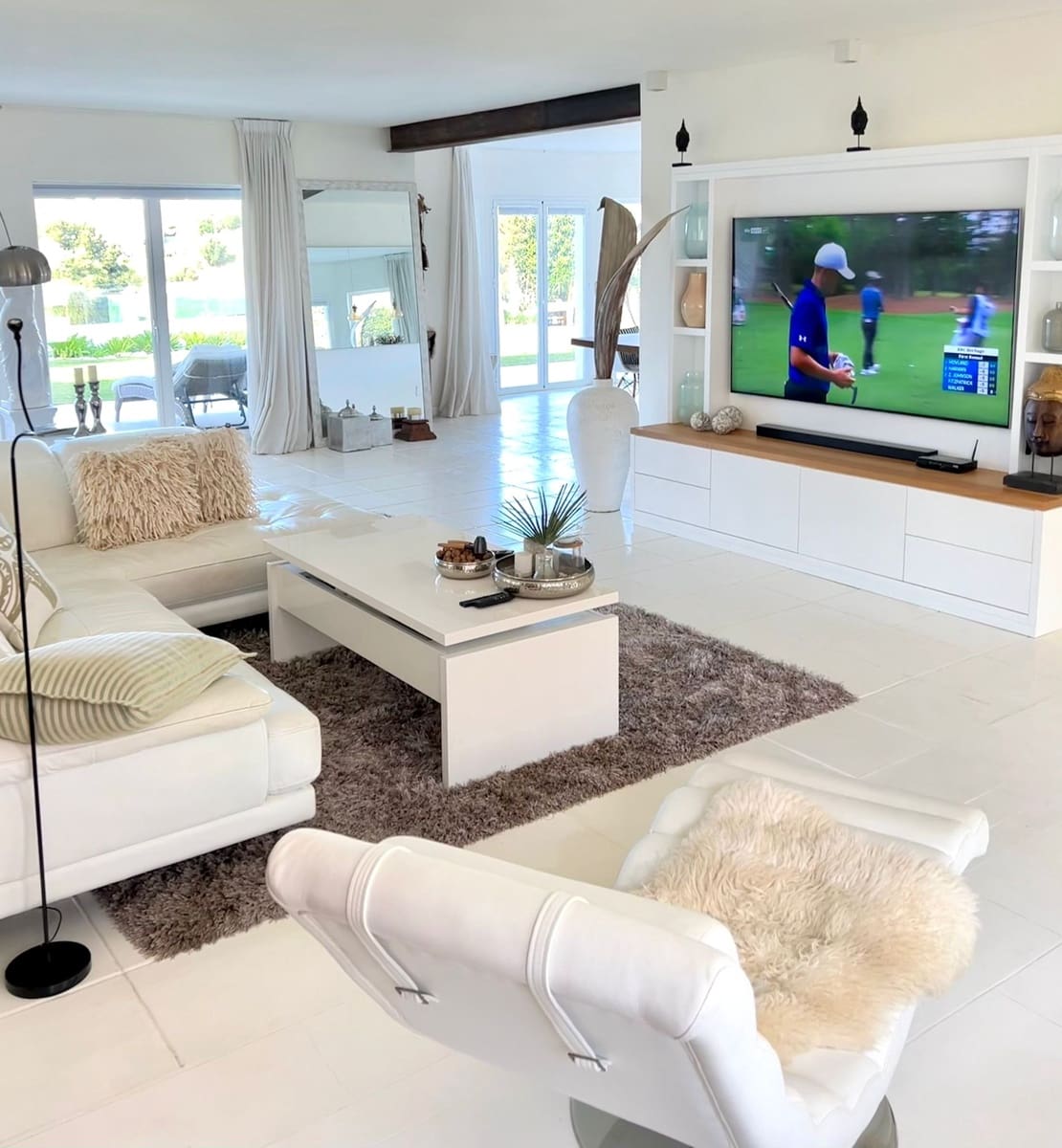 3 soverom Villa til salgs i Mijas Costa med svømmebasseng garasje - € 1 730 000 (Ref: 9382264)