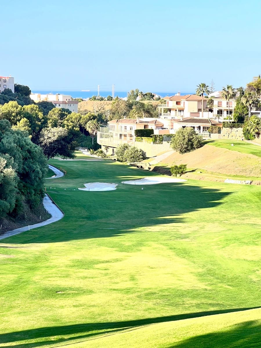 3 soverom Villa til salgs i Mijas Costa med svømmebasseng garasje - € 1 730 000 (Ref: 9382264)