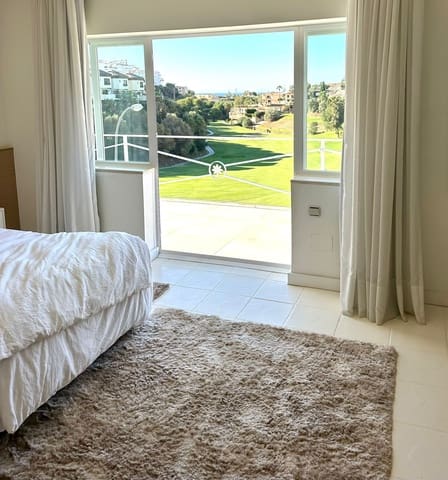 3 soverom Villa til salgs i Riviera del Sol, Mijas med svømmebasseng garasje - € 1 730 000 (Ref: 9382264)