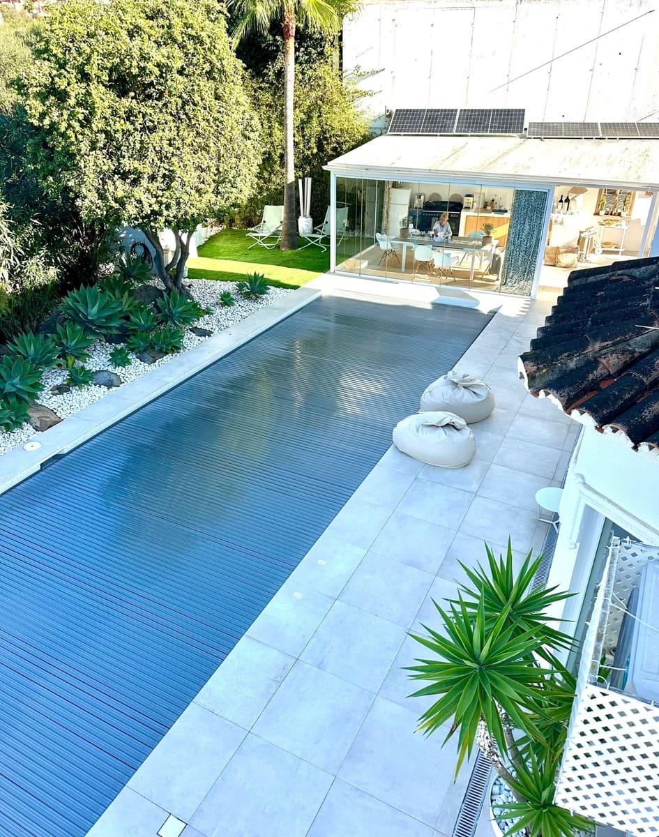 3 soverom Villa til salgs i Mijas Costa med svømmebasseng garasje - € 1 730 000 (Ref: 9382264)