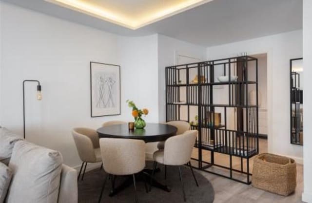3 chambre Appartement à vendre à Nueva Andalucía Centro, Marbella avec piscine - 598 000 € (Ref: 9382265)
