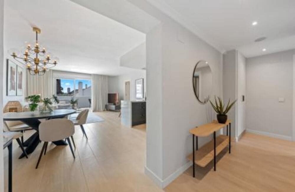 3 soverom Leilighet til salgs i Marbella med svømmebasseng garasje - € 680 000 (Ref: 9382266)