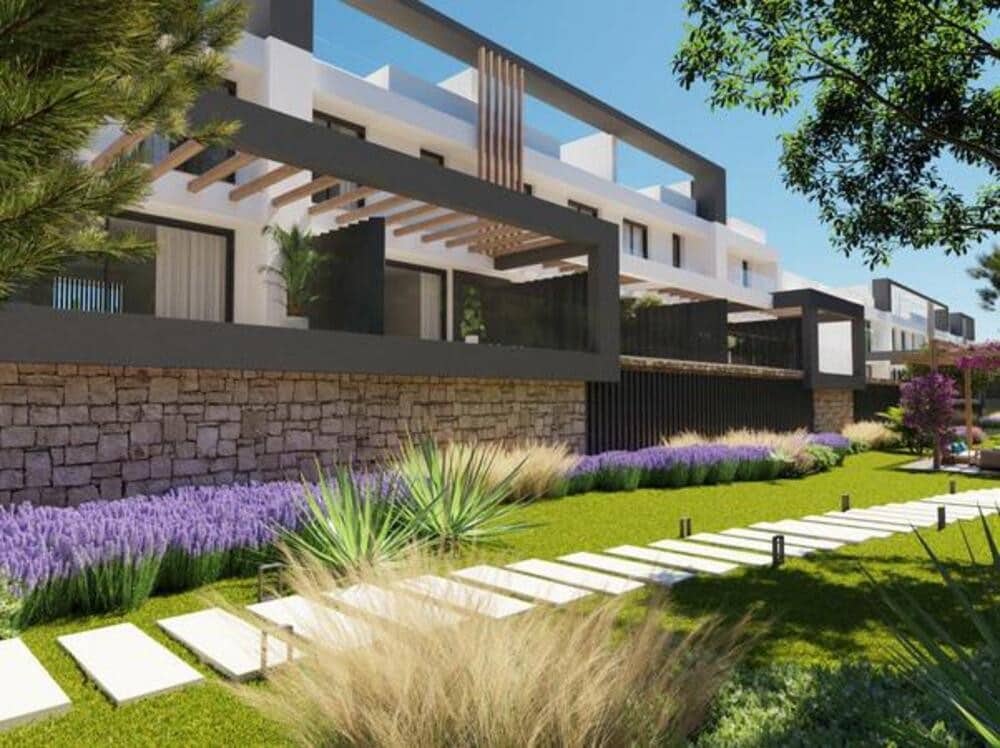 3 bedroom Townhouse for sale in El Chaparral with pool garage - € 995,000 (Ref: 9384957)