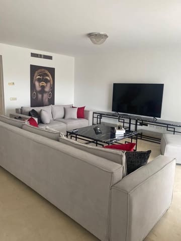 3 bedroom Penthouse for rent in Guadalmina Alta, Marbella with pool garage - € 2,950 (Ref: 9387036)