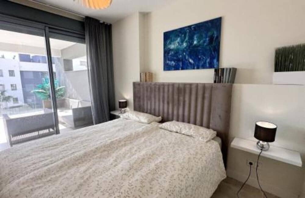 2 sypialnia Apartament do wynajęcia w New Golden Mile z basenem garażem - 2 400 € (Ref: 9387039)