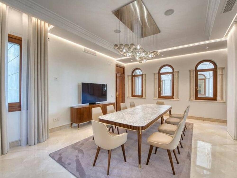 Villa/Maison de 6 chambres à louer à Marbella avec piscine garage - 45 000 € (Ref: 9387041)