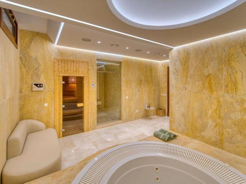 Villa/Maison de 6 chambres à louer à Marbella avec piscine garage - 45 000 € (Ref: 9387041)