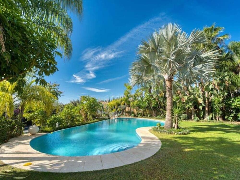 Villa/Maison de 6 chambres à louer à Marbella avec piscine garage - 45 000 € (Ref: 9387041)