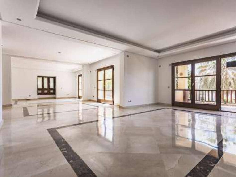 6 bedroom Villa for rent in Marbella with pool garage - € 9,000 (Ref: 9390045)