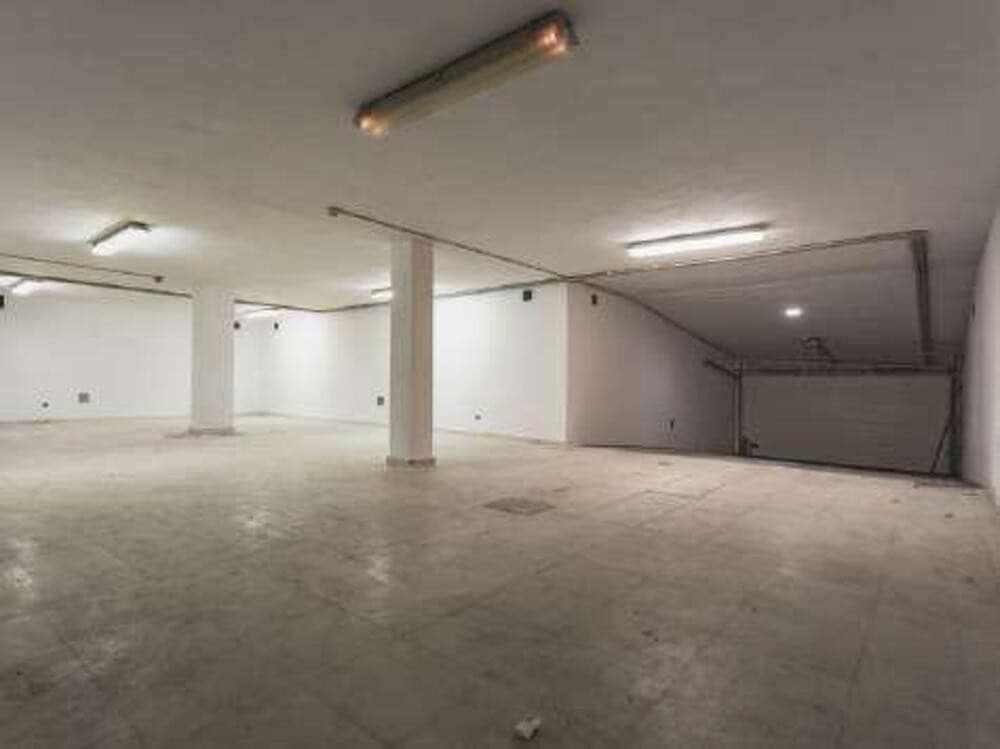 6 bedroom Villa for rent in Marbella with pool garage - € 9,000 (Ref: 9390045)