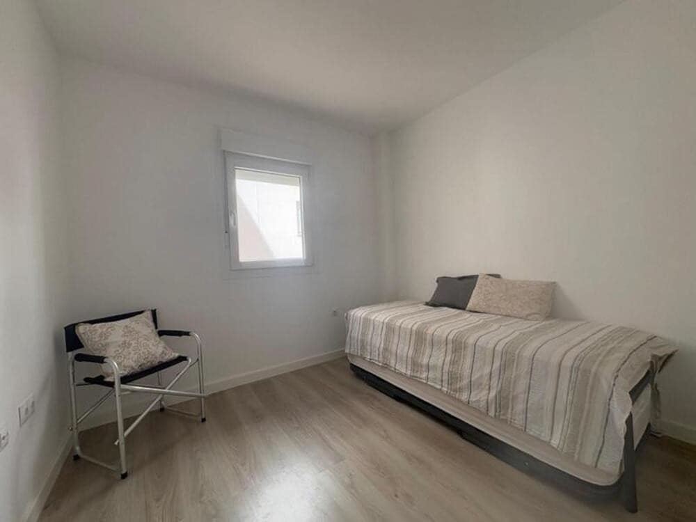 3 slaapkamer Appartement te huur in Marbella met garage - € 2.500 (Ref: 9390046)