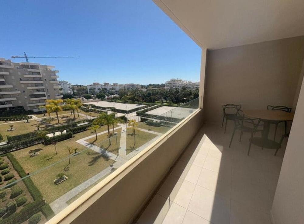 3 slaapkamer Appartement te huur in Marbella met garage - € 2.500 (Ref: 9390046)