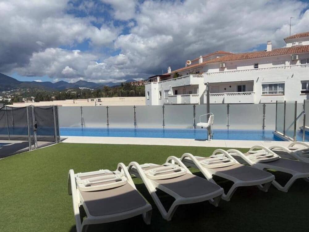 3 slaapkamer Appartement te huur in Marbella met garage - € 2.500 (Ref: 9390046)